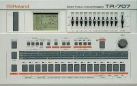 Roland TR-707